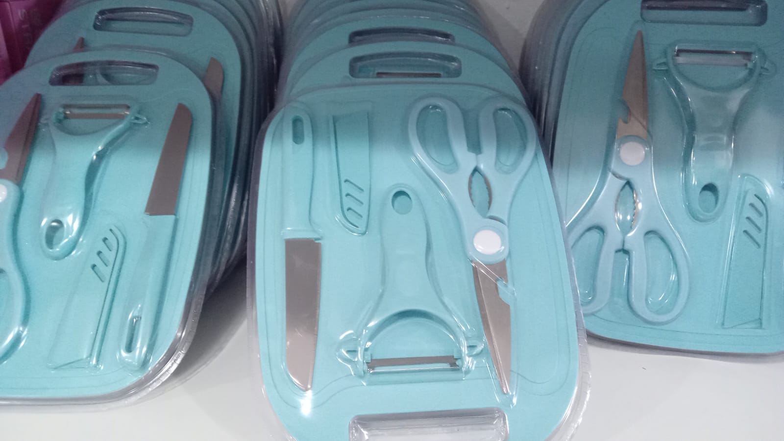 Set de Cuchillos con Tabla